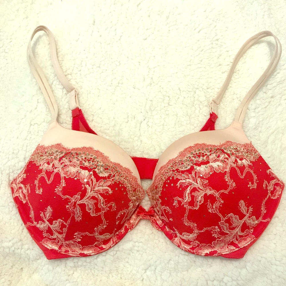 Victoria’s Secret Very Sexy Plunge Bra